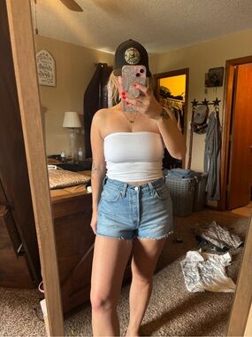 LEVIS 501 denim shorts